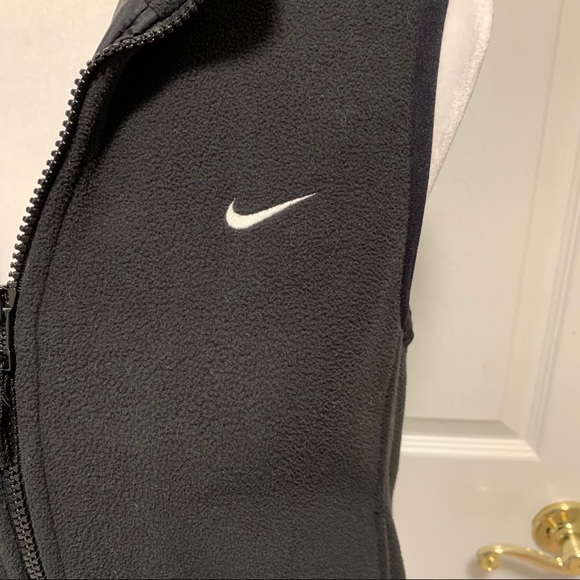 Nike Youth M (10-12) Fleece Vest - Picture 6 of 9